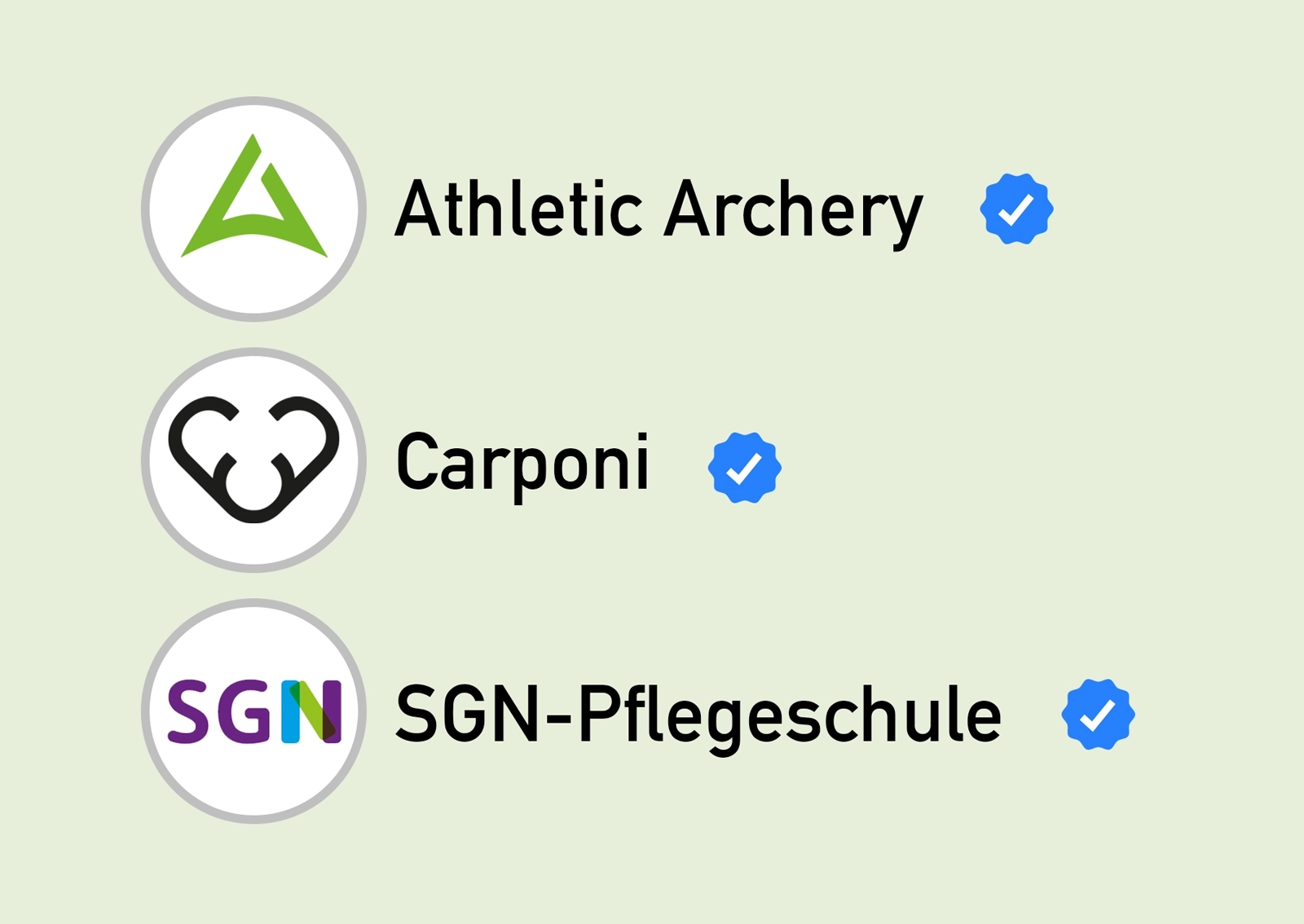 Darstellung von drei verschiedenen Profile Icons, eingebettet in Social Media-Kreise – als Vergleich zur Überprüfung der Funktionalität eines Logos im digitalen Raum. Beispielhaft für den R211-Ansatz im Corporate Design: Marken müssen auch in kleinen Formaten stark wirken.